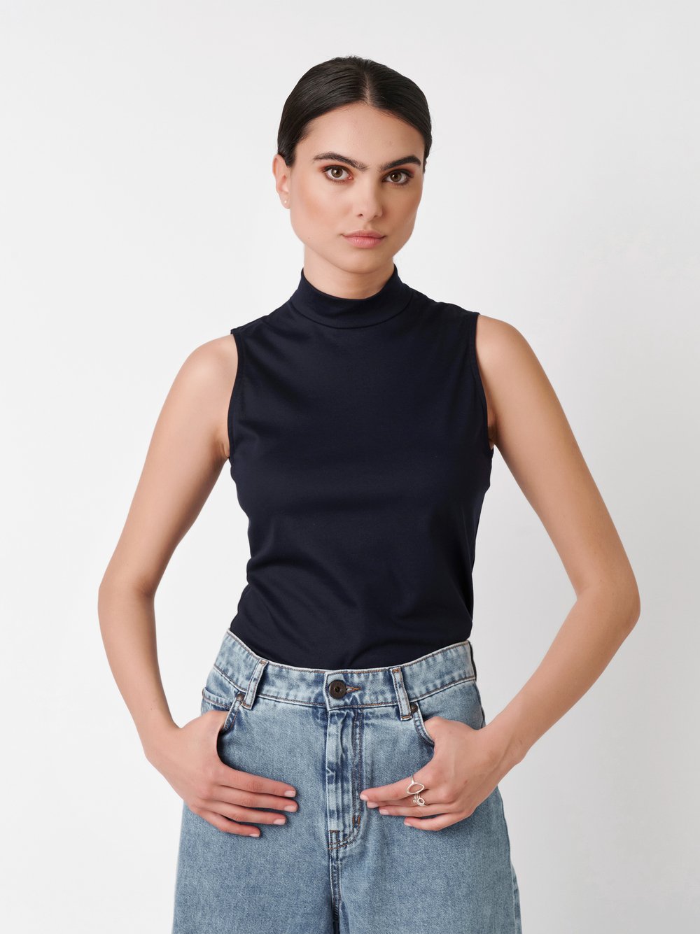 Top Alea navy front view