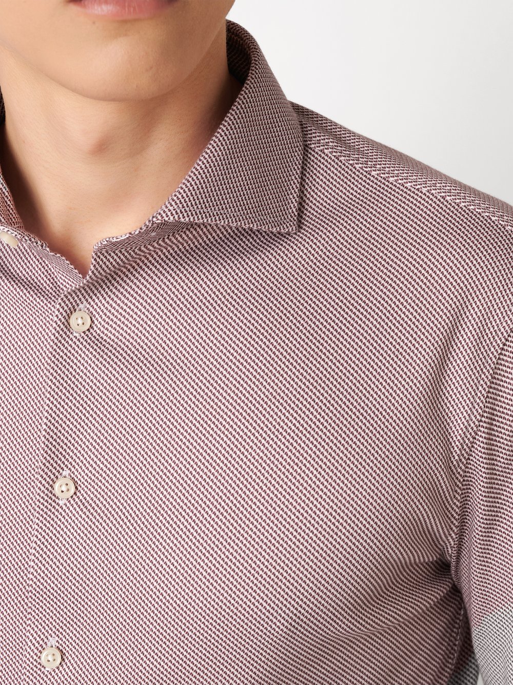 Mens shirt essential hai in red minimal, detail view