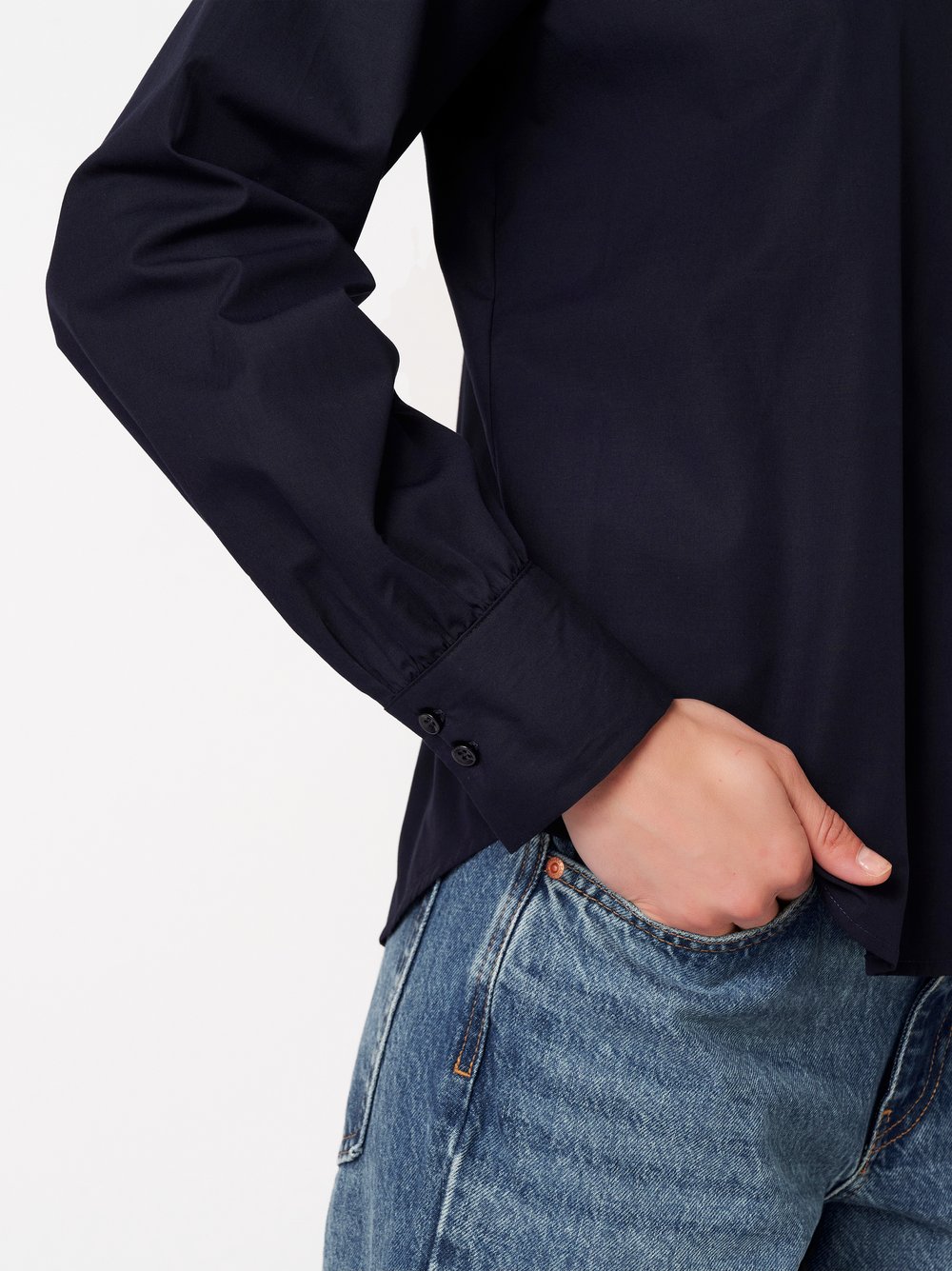 Damenbluse Lizzy in solid midnight blue, Detailansicht