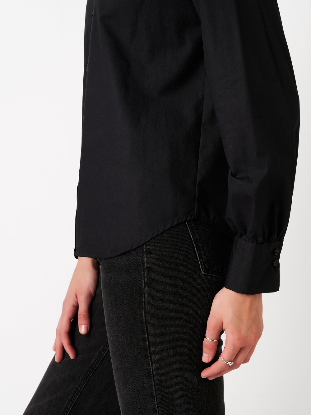 Damenbluse Lizzy in solid black, Detailansicht