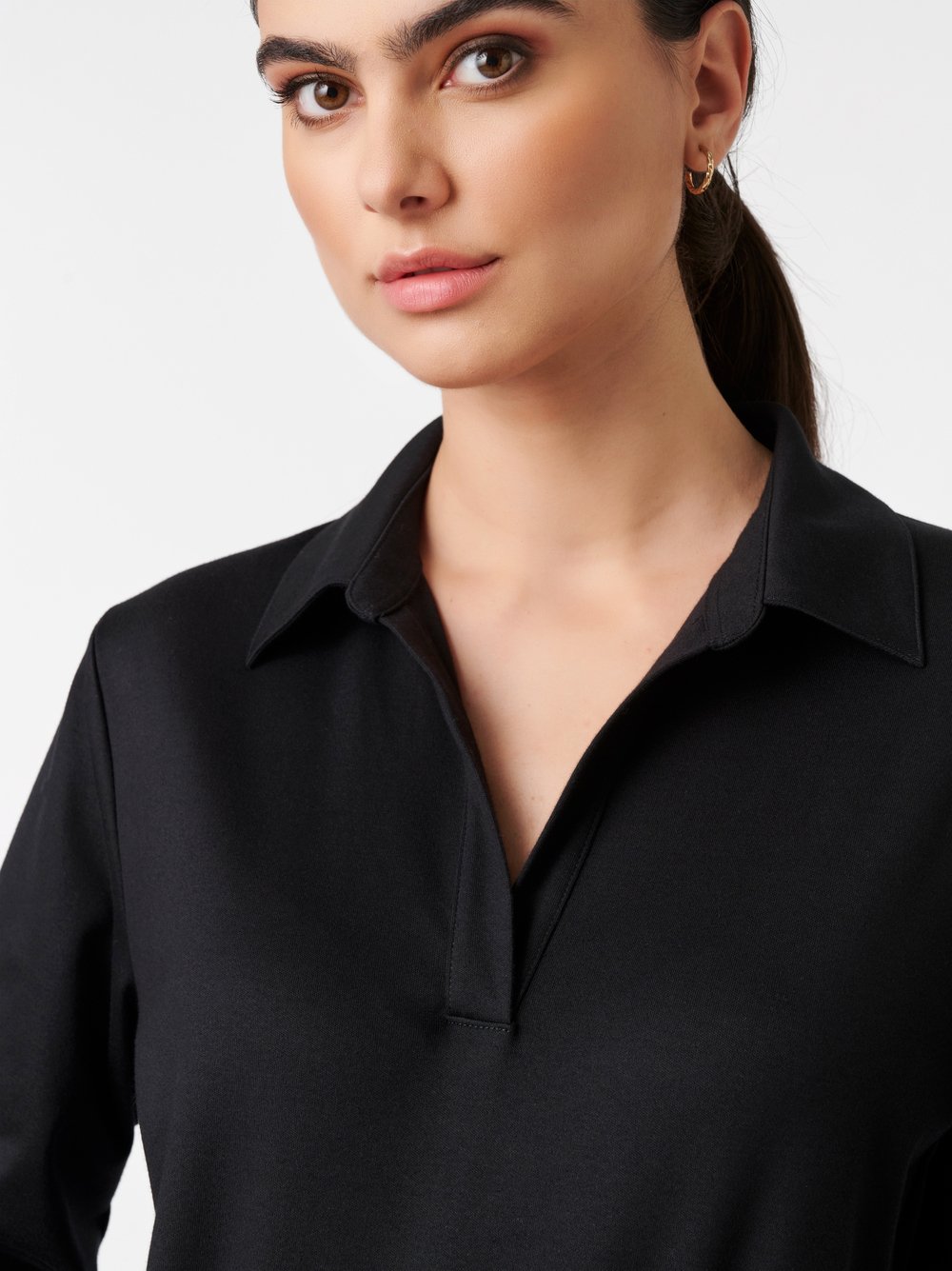 Poloshirt Fiona black  detail view Poloshirt Fiona black  detail view