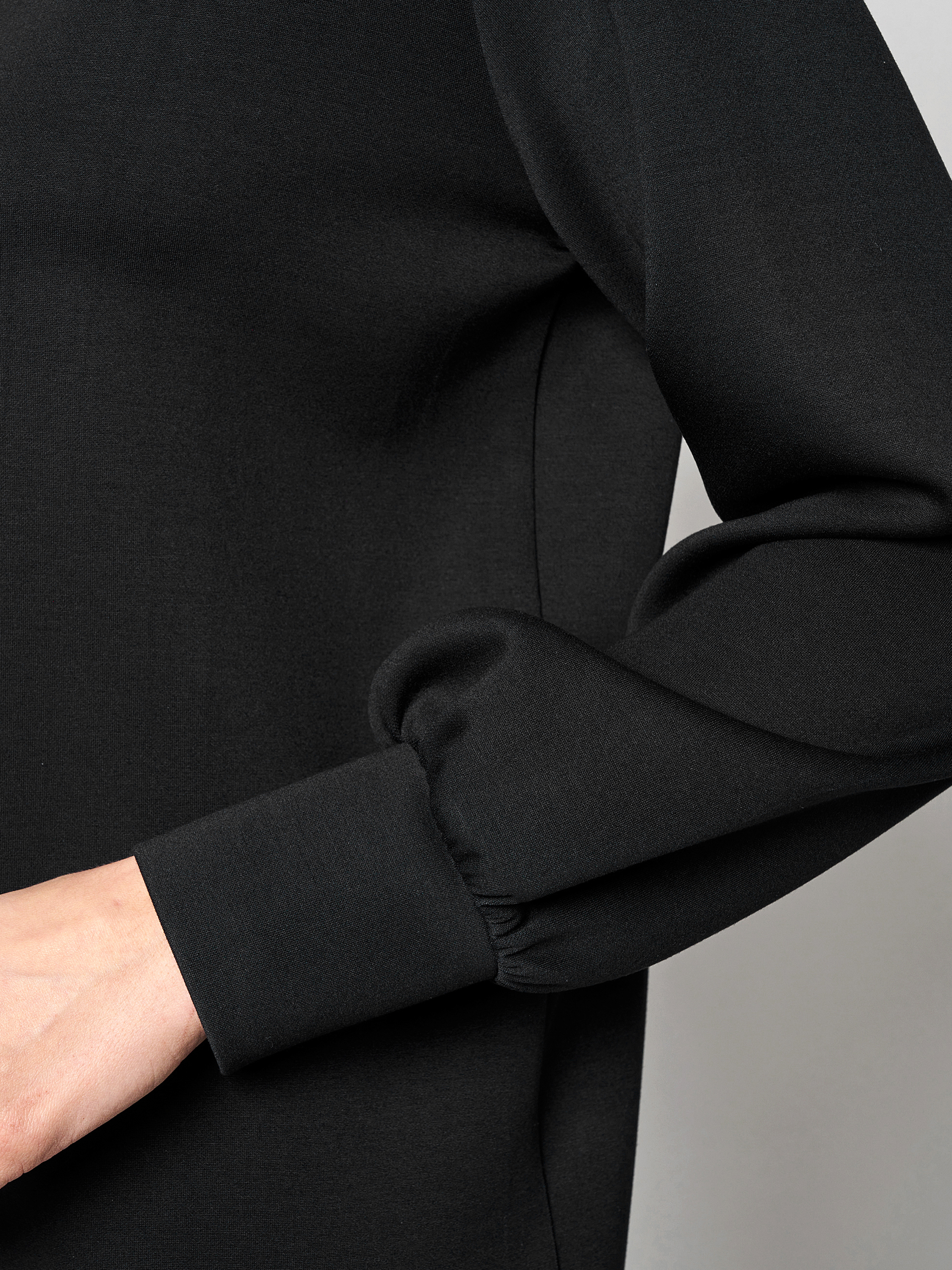 Dress Nadine black detail view