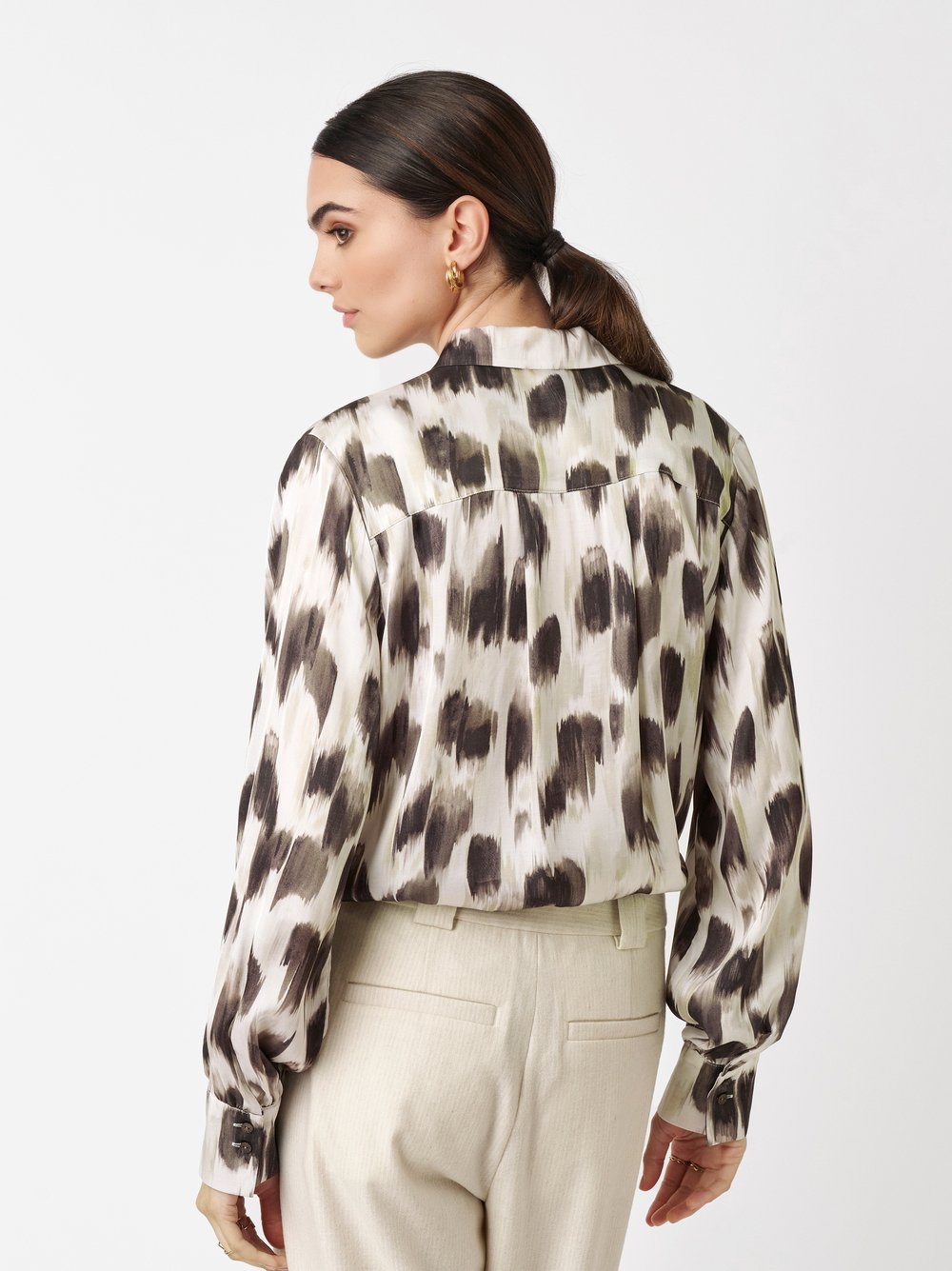 Blouse Lena aquarell greentones rear view
