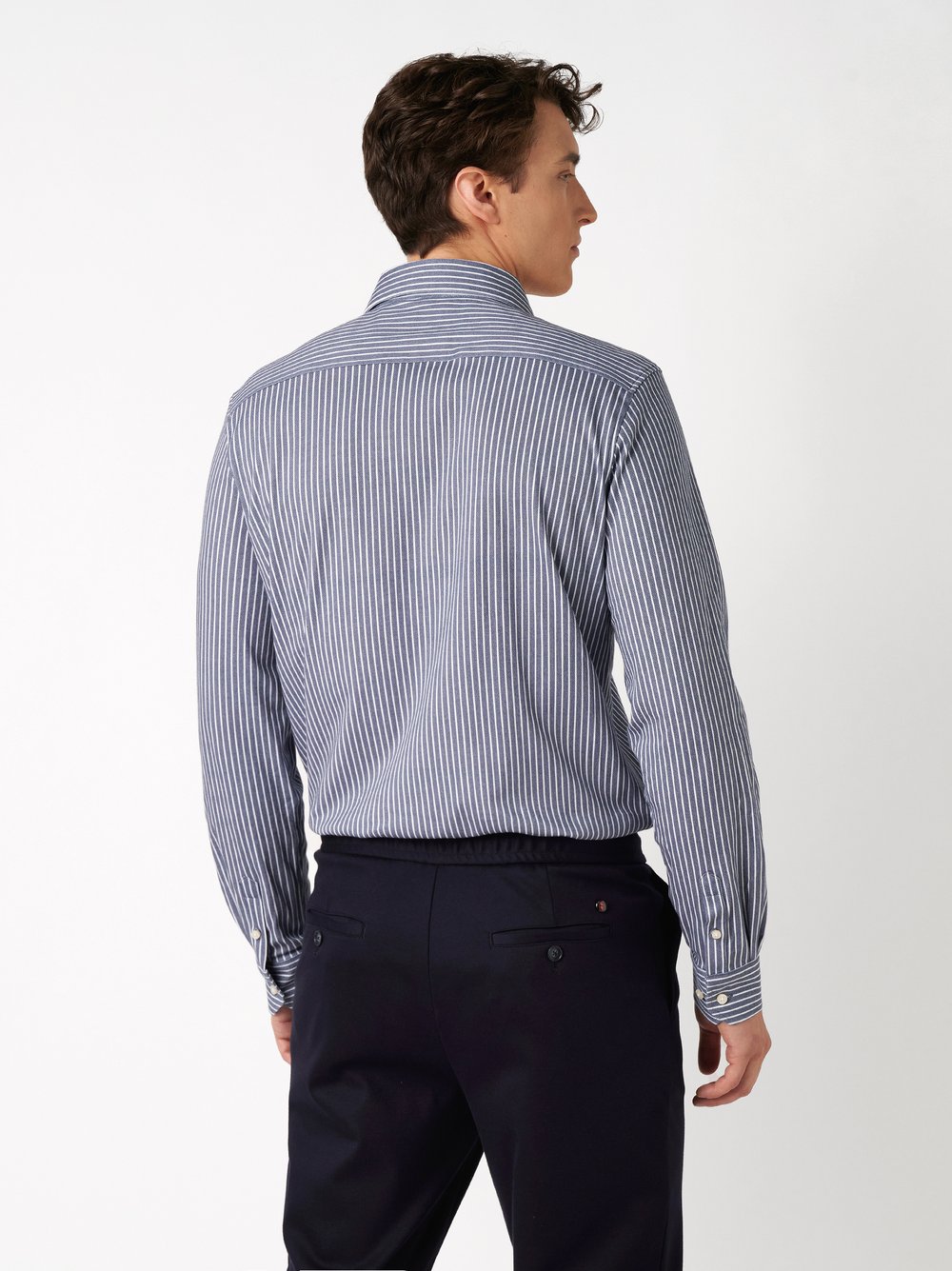 Mens shirt essential hai in blue white stripes, back view worn by model
