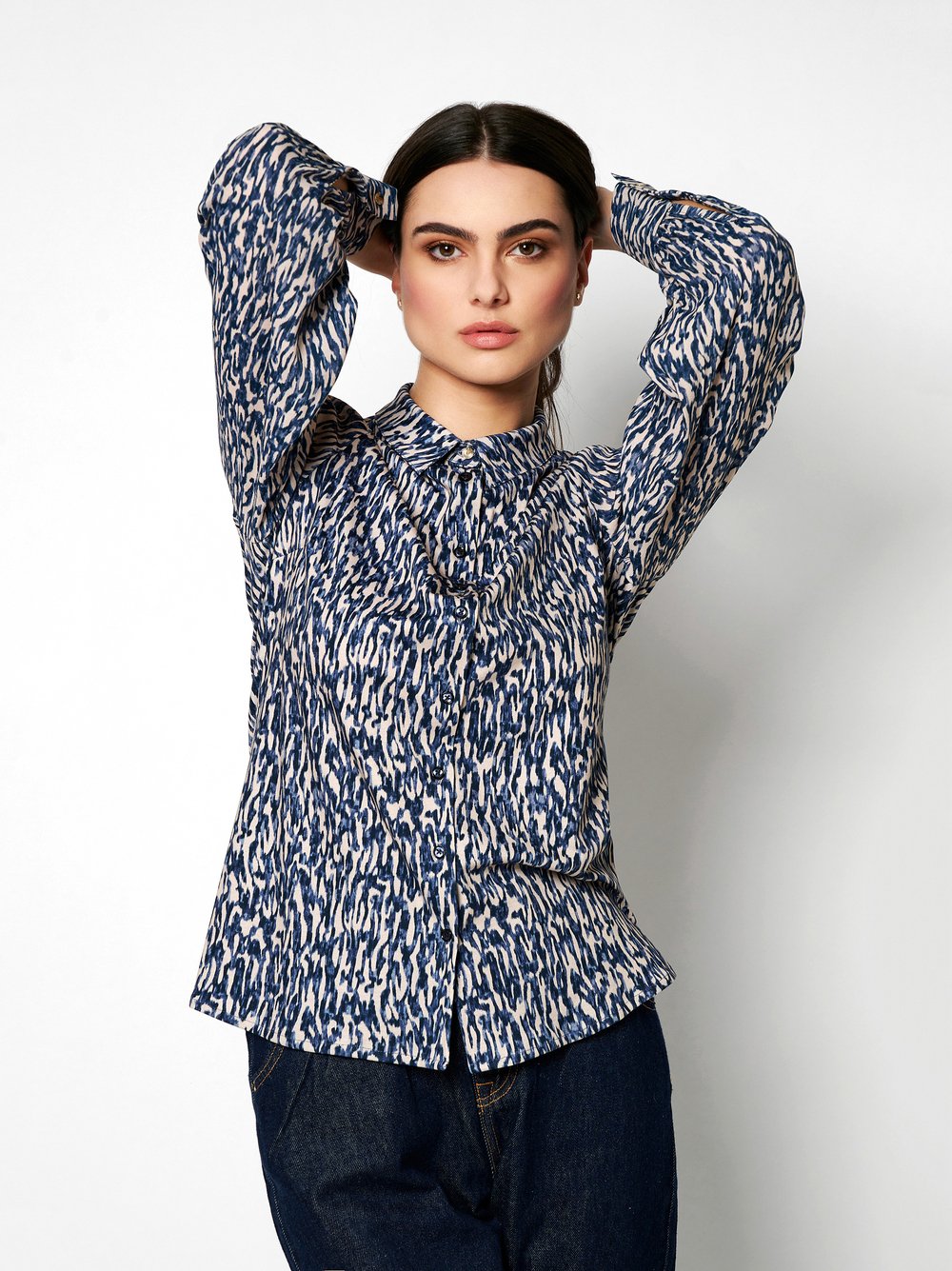 Blouse | Style »Pia« abstract strokes blue stone