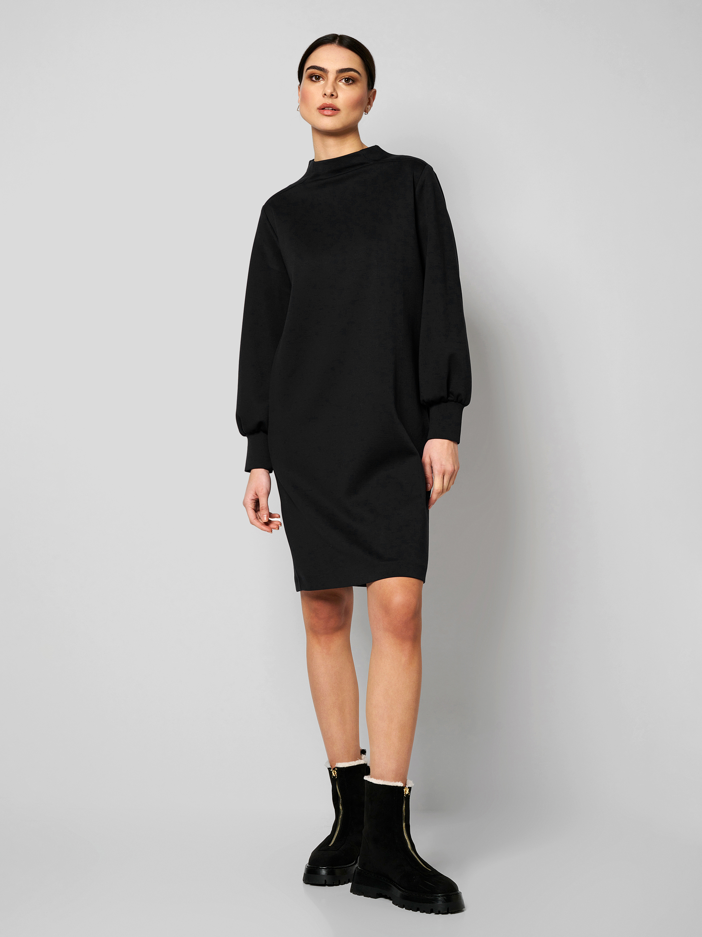 Dress Nadine black outfit view