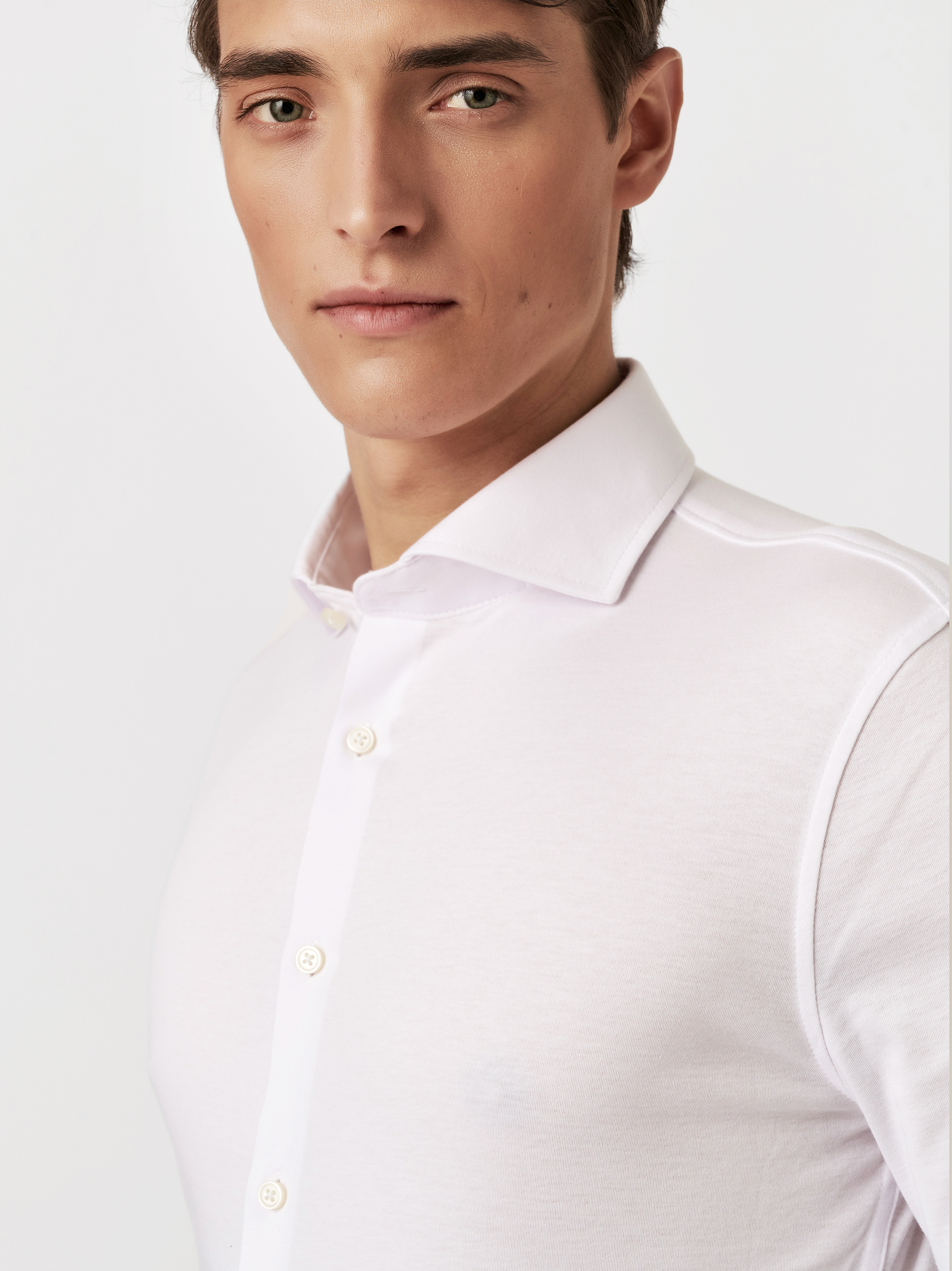 Shirt Essential Hai solid white detail view Shirt Essential Hai solid white detail view