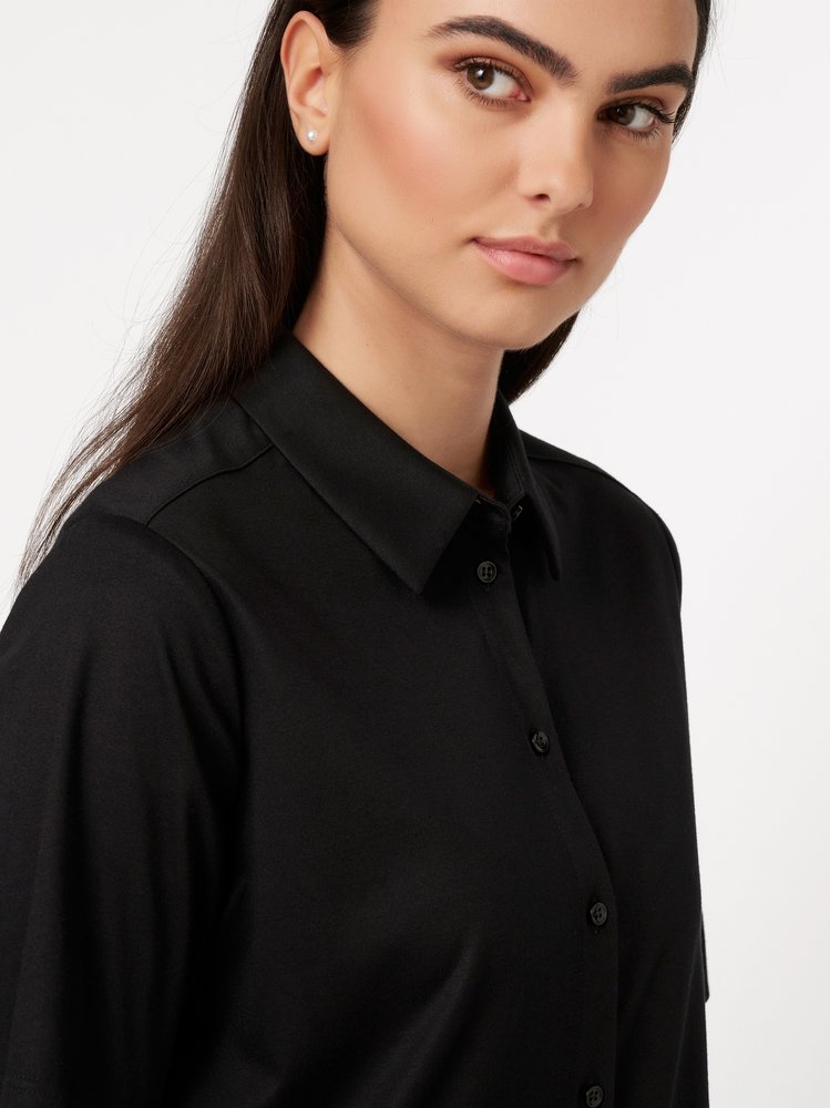 Damenbluse Lizzy in solid black, Detailansicht