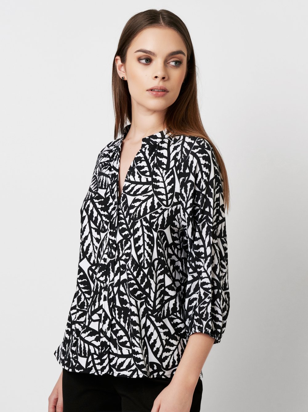 Blouse | Style »Lana« tropical leaves black