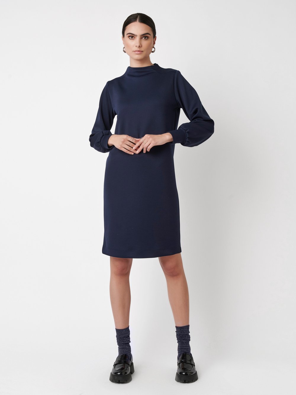 Kleid Nadine dark blue Outfitansicht Kleid Nadine dark blue Outfitansicht