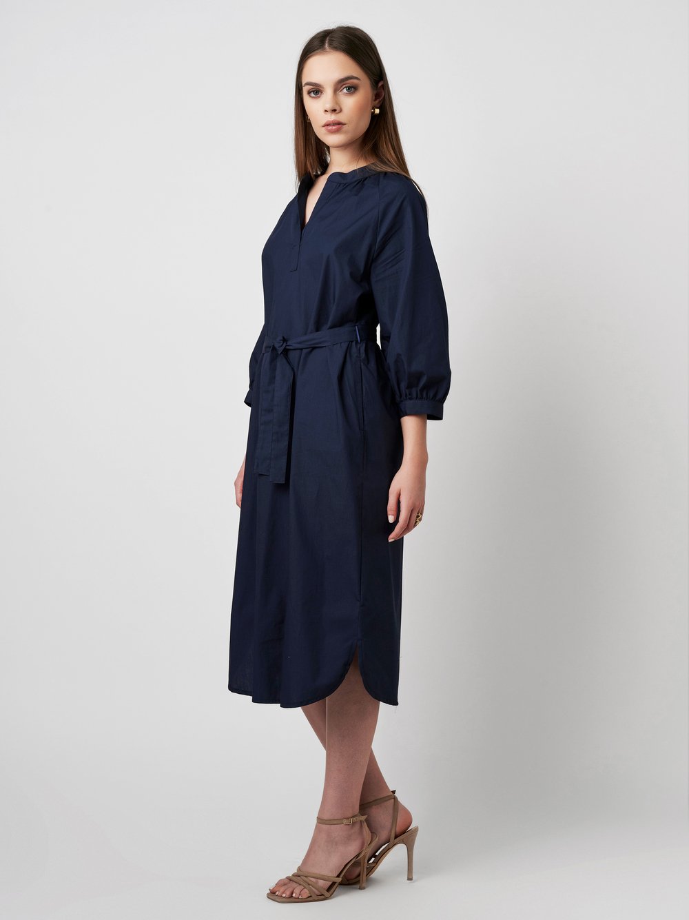 Kleid Niki solid navy Outfitansicht Kleid Niki solid navy Outfitansicht