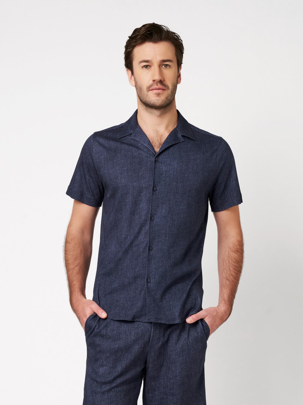 Mens shirt casual lido in dark blue denim, front view worn by model