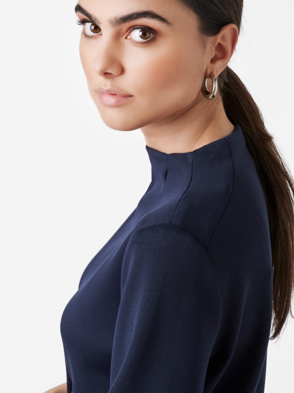 Kleid Nadine dark blue Detailansicht Kleid Nadine dark blue Detailansicht