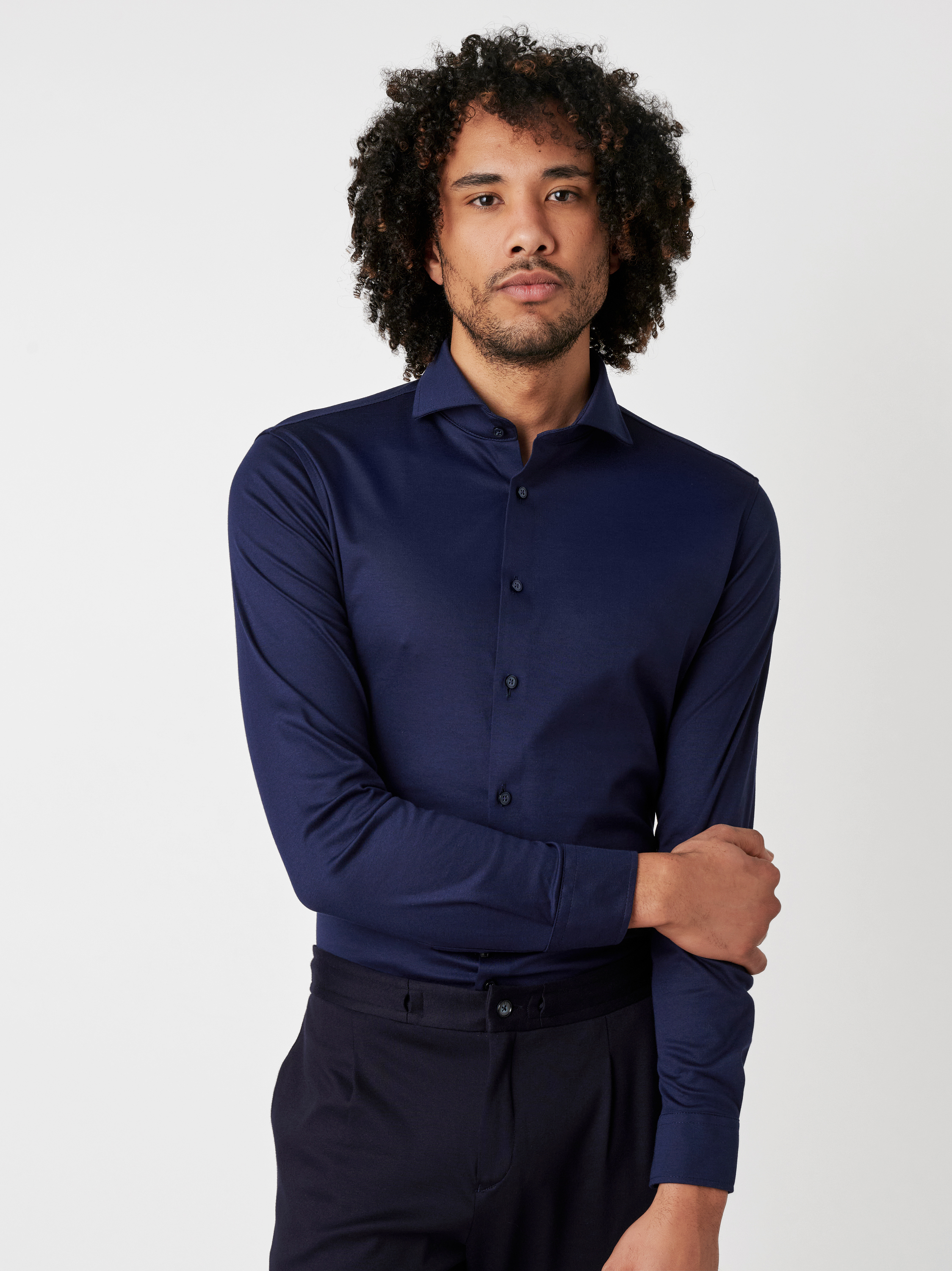 Hemd Essential Hai navy & yellow flowers Vorderansicht Hemd Essential Hai navy & yellow flowers Vorderansicht