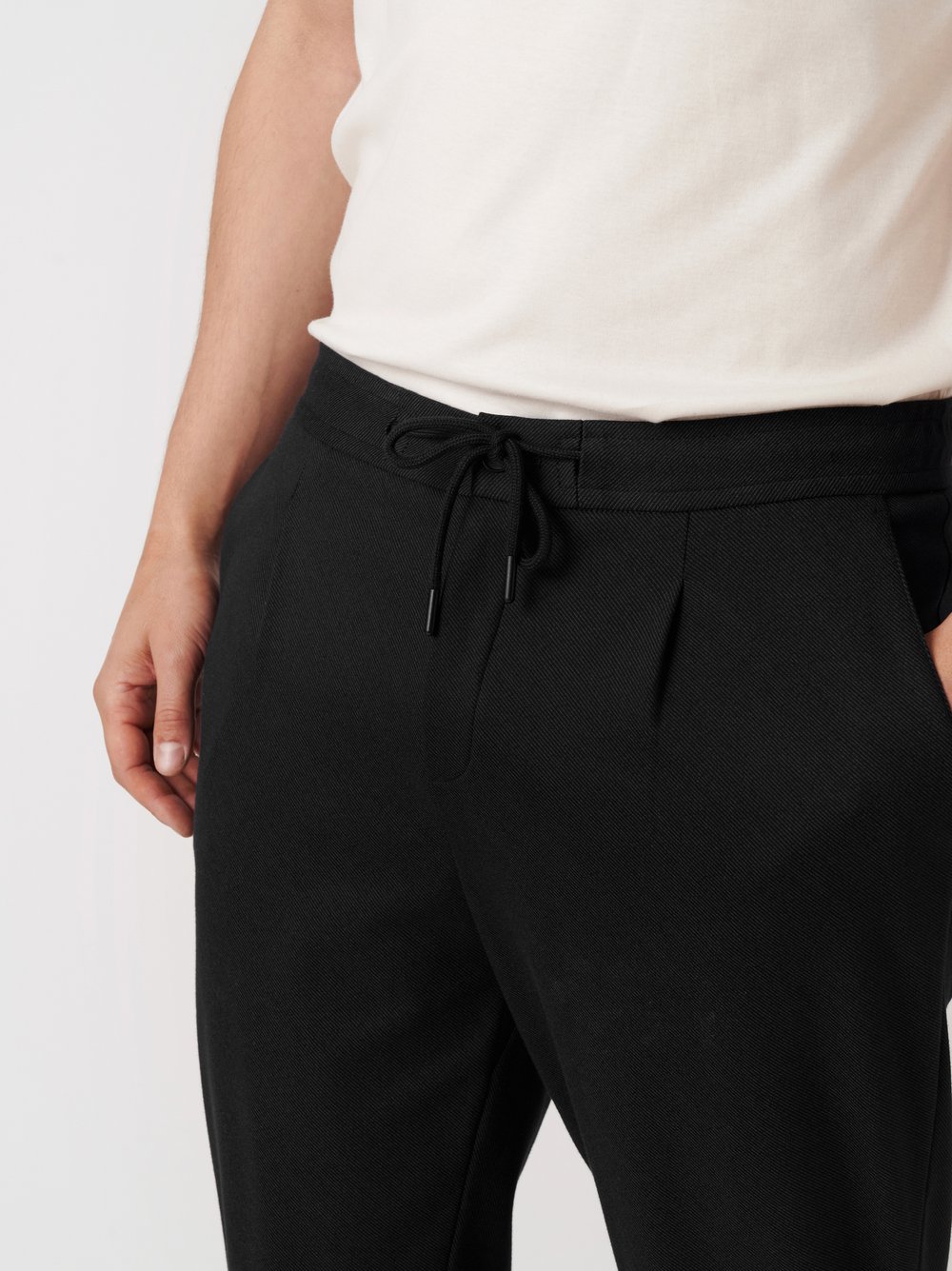Herrenhose Casual Pants in black twill, Detailansicht