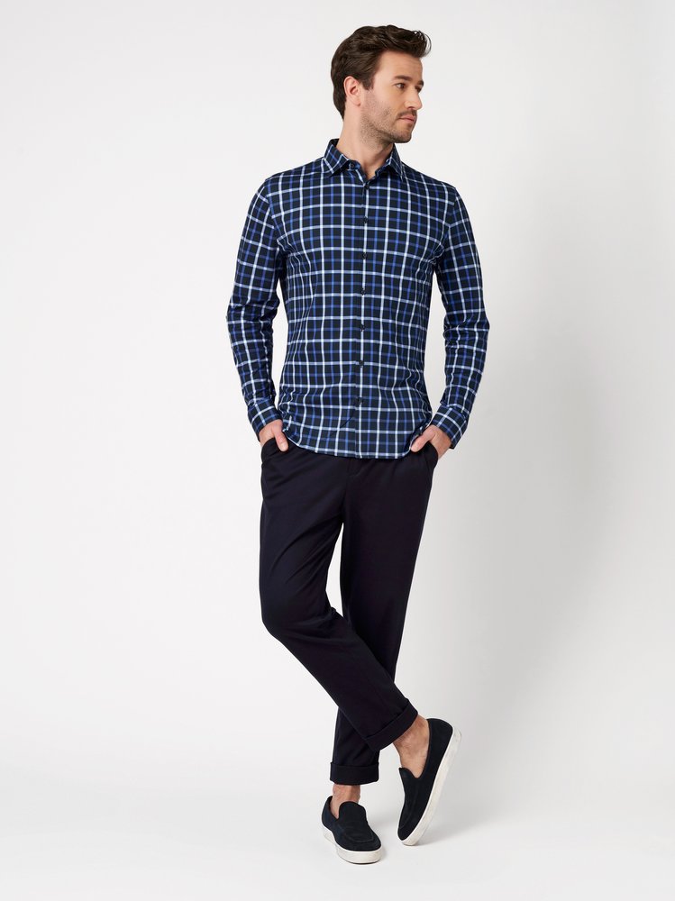 Mens shirt essential kent in blue big check, outfit view worn by model