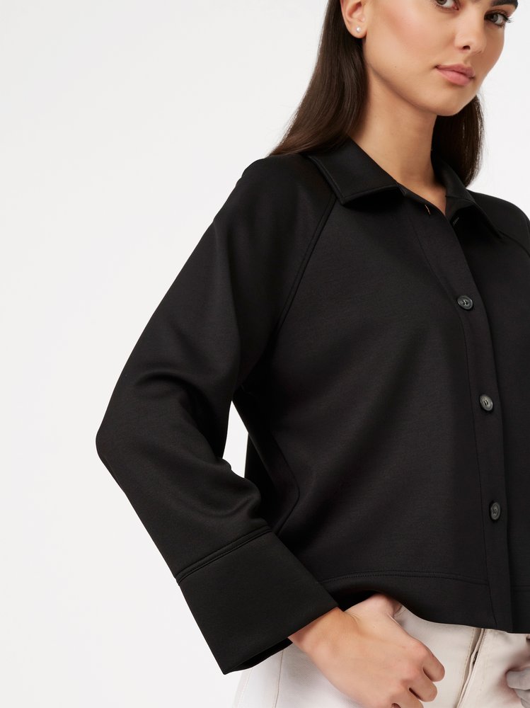 Womens blouse Sina in black, detail view