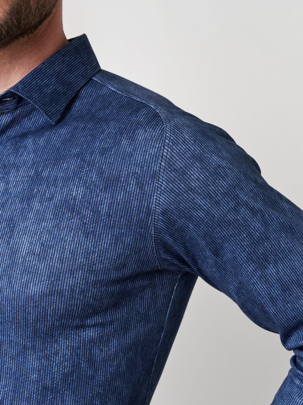 Shirt Casual Kent blue corduroy detail view