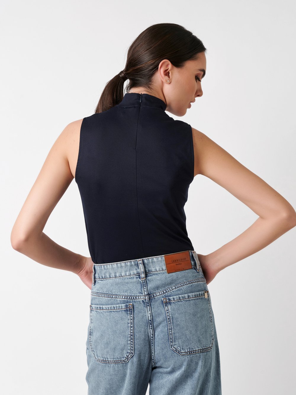 Top Alea navy rear view