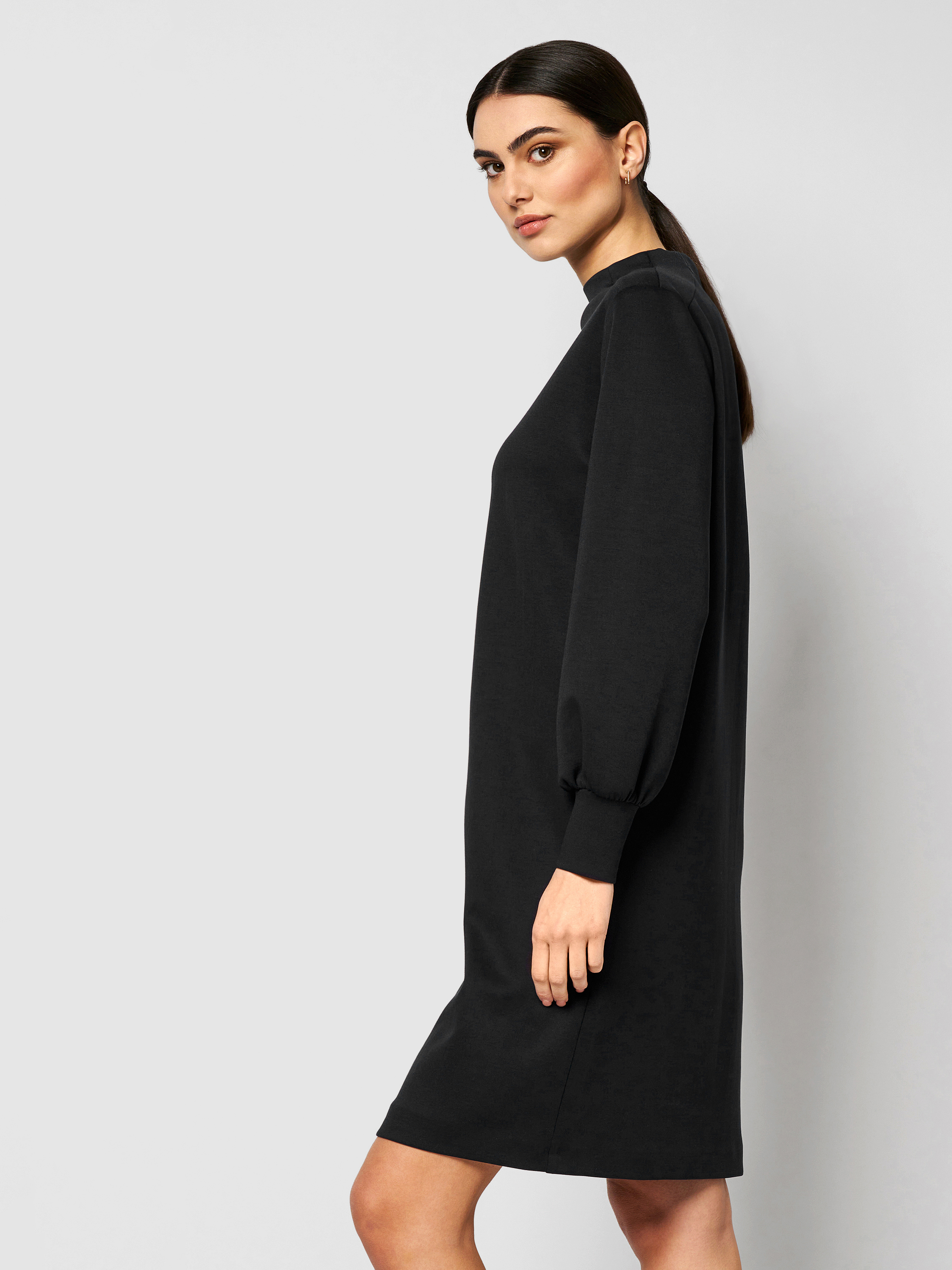 Dress Nadine black front view