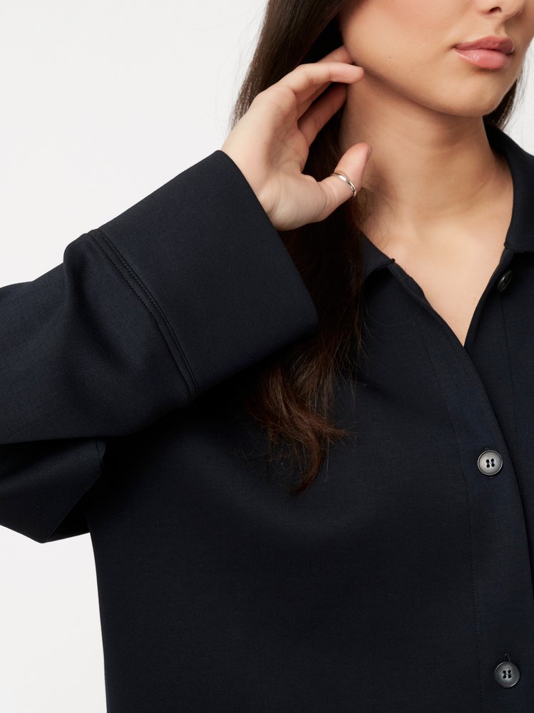 Womens blouse Sina in navy, detail view