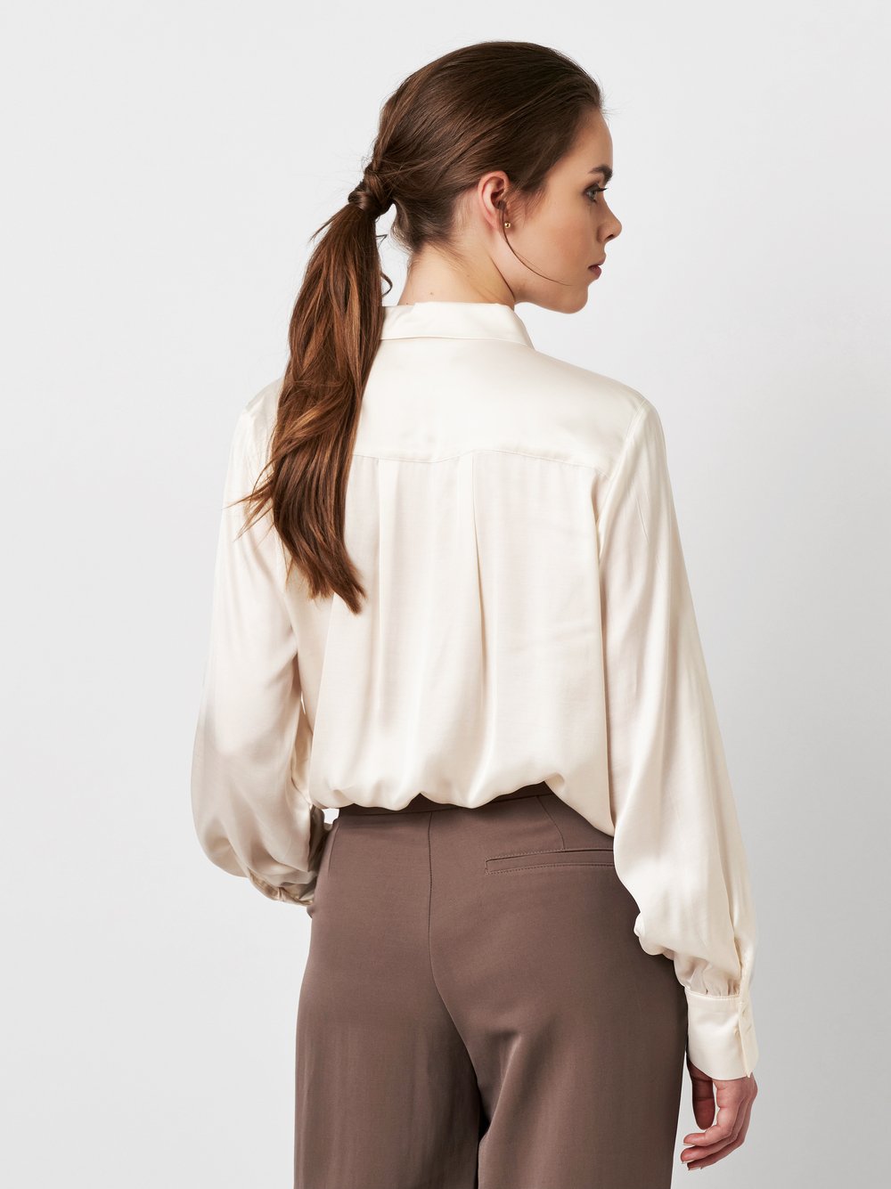 Blouse Lena cream rear view