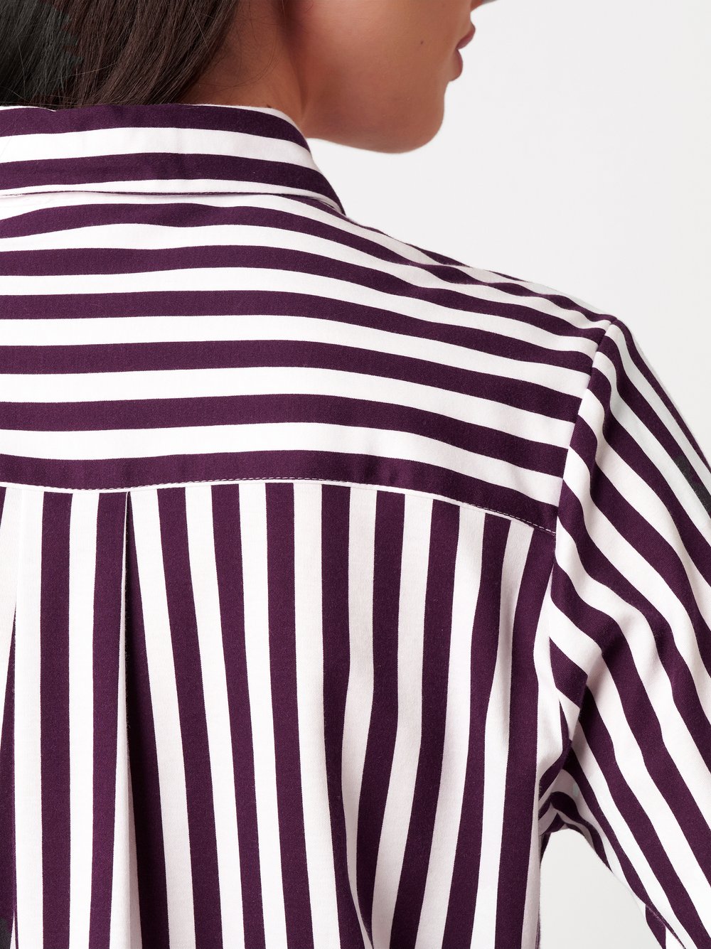 Womens blouse Lizzy in boldstripe burgundy, detail view