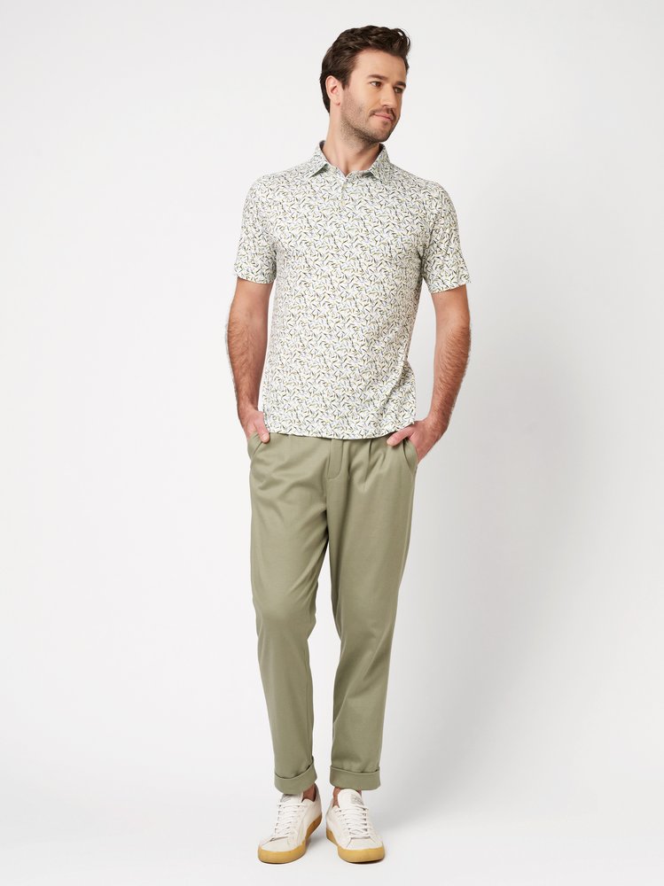 Mens Polo casual kent in green blue reed, outfit view worn by model