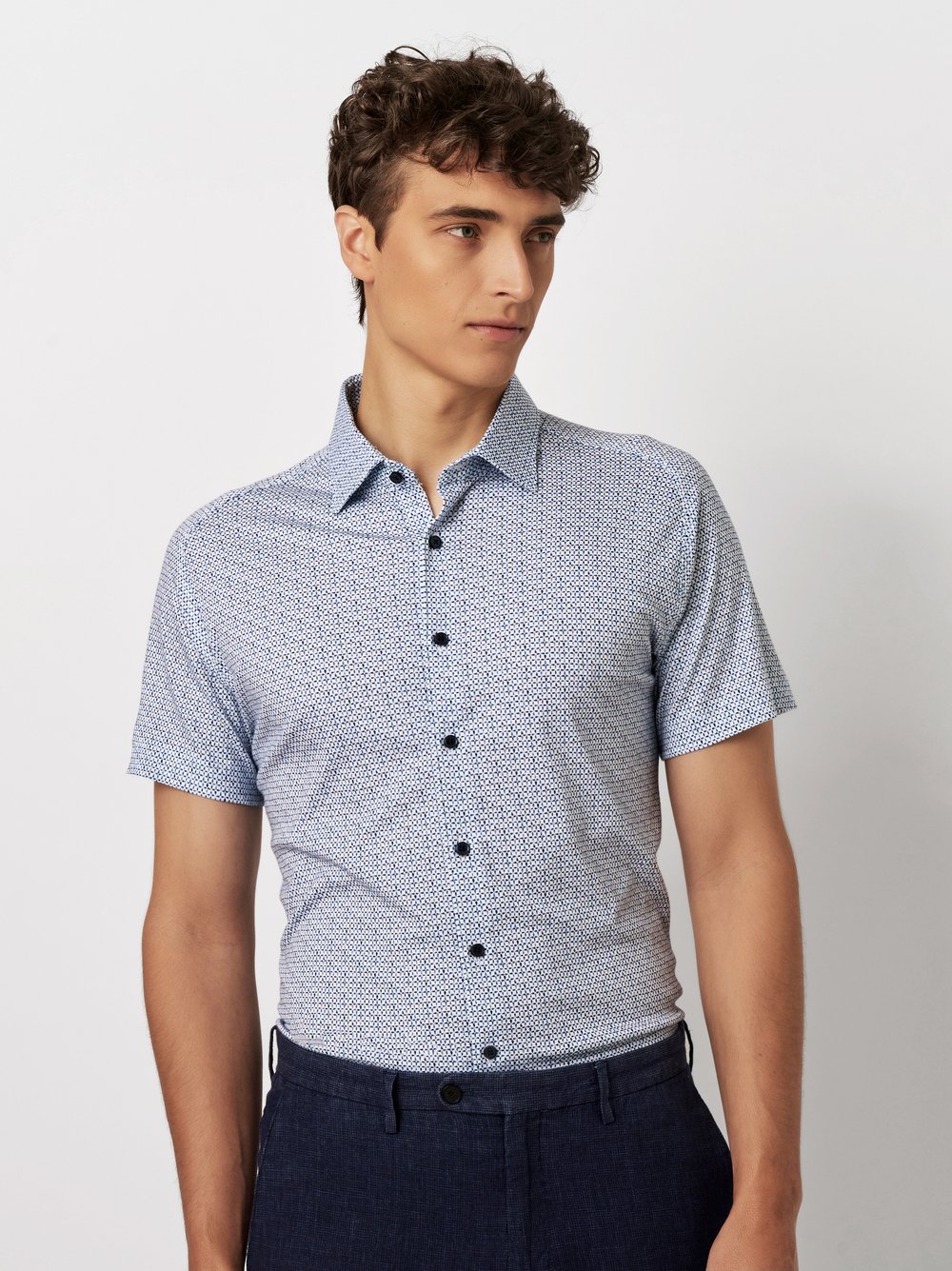 Shirt | Style »Casual Kent« imprinted crosses