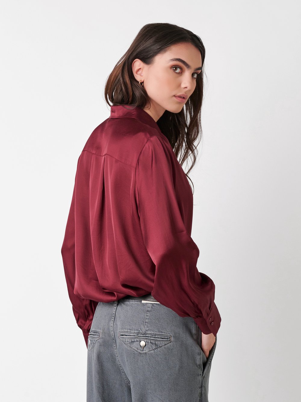 Blouse Lena burgundy rear view