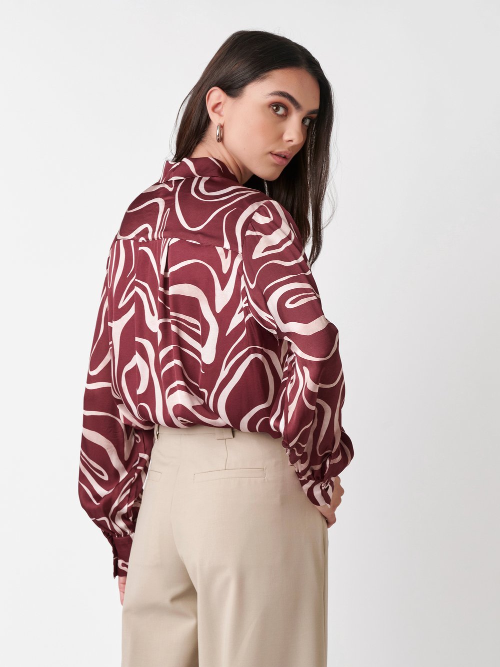 Blouse Lena waves burgundy rear view