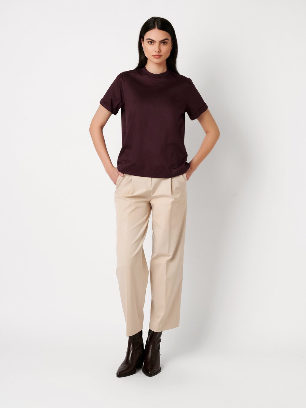 Womens shirt Alexa in burgundy, outfit view worn by model