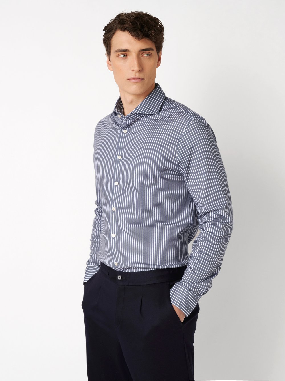 Mens shirt essential hai in blue white stripes, front view worn by model