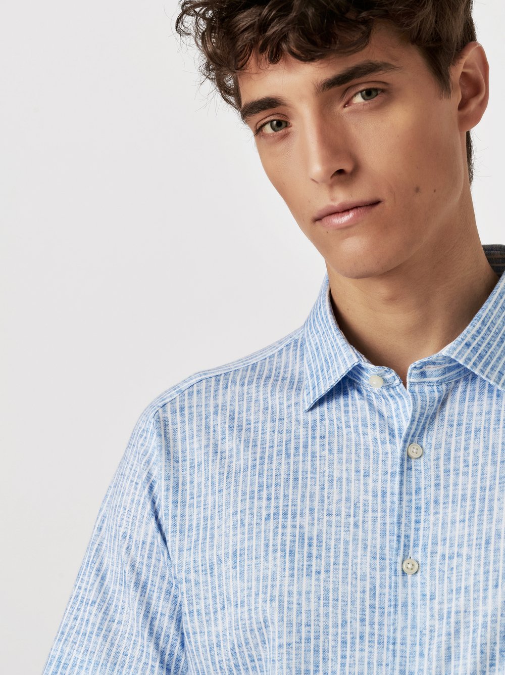 Shirt Casual Kent linen stripes  blue detail view