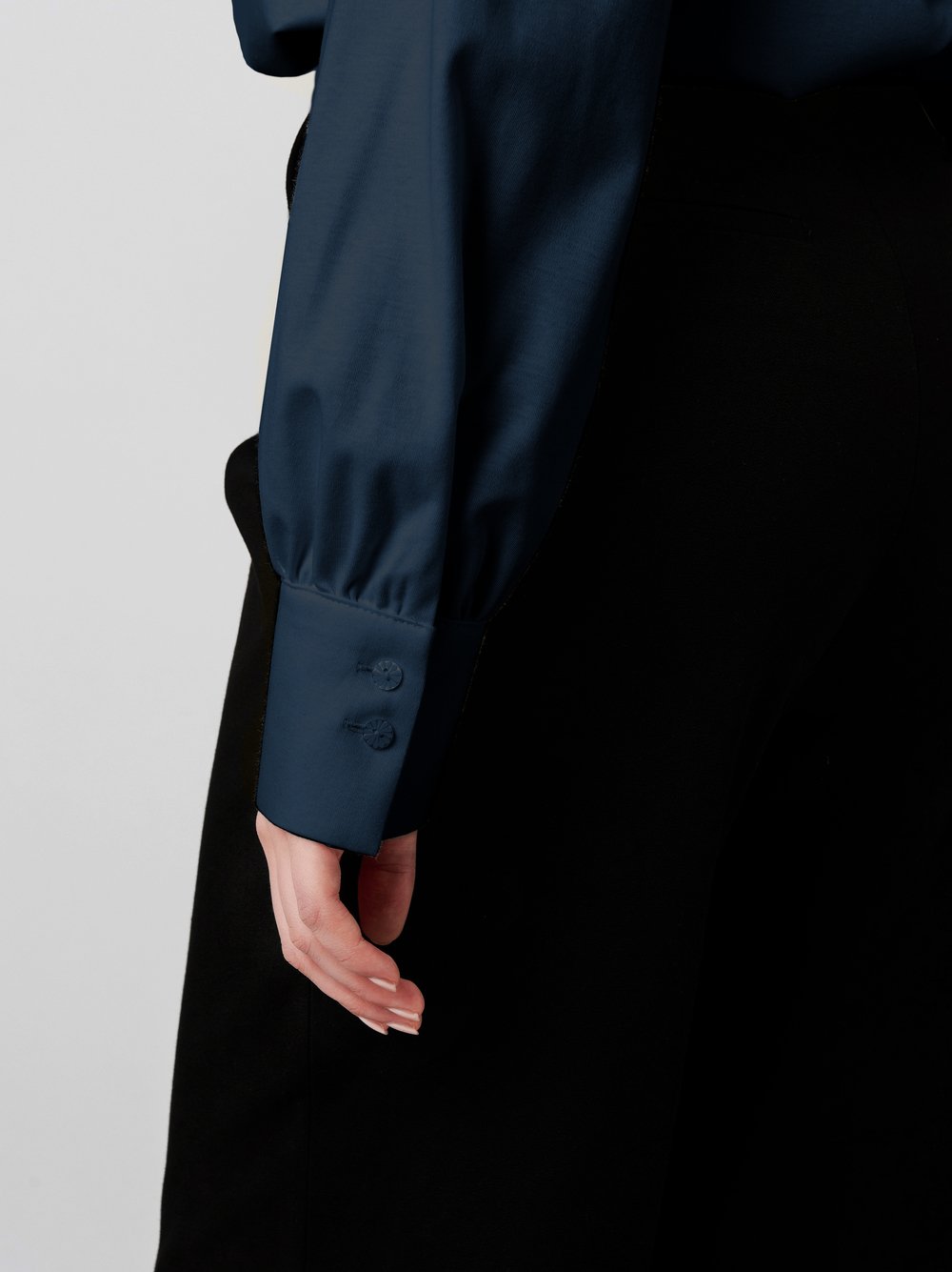 Blouse Lizzy navy detail view Blouse Lizzy navy detail view